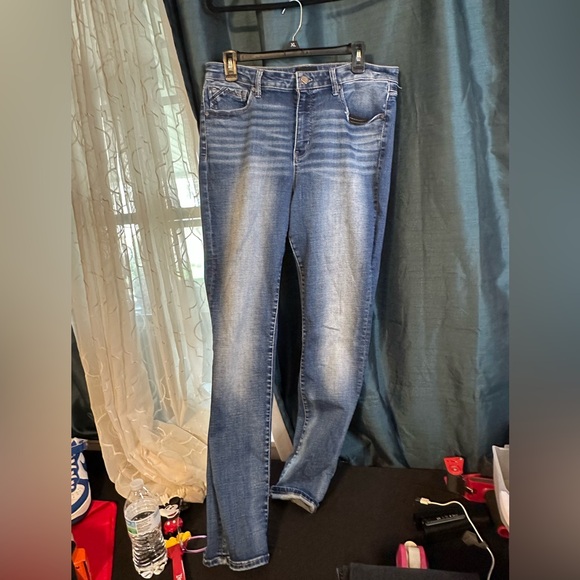 Buckle Denim - Buckle Black Classic Blue Women's Jeans straight leg skinny. 34x32